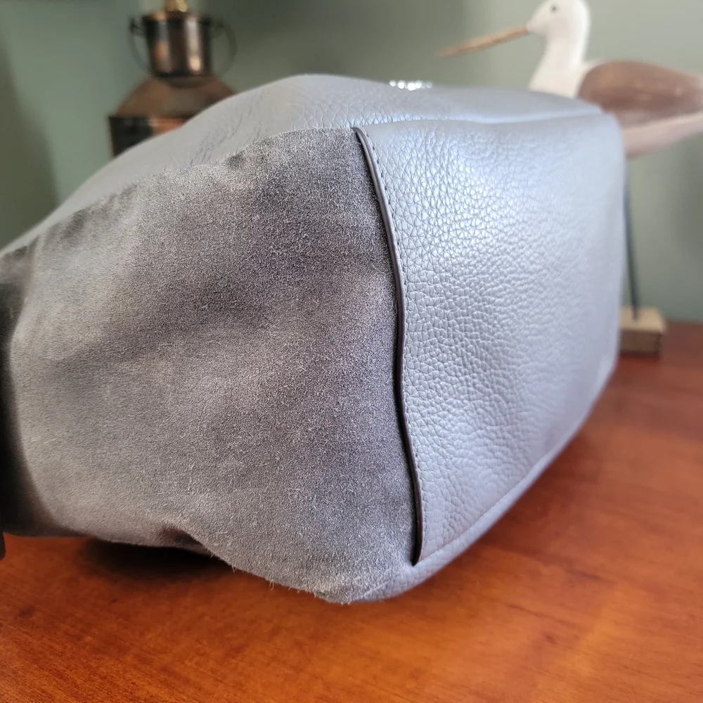 Coach C1522 Pennie Pebbled Leather Hobo Shoulder Bag Gray Suede